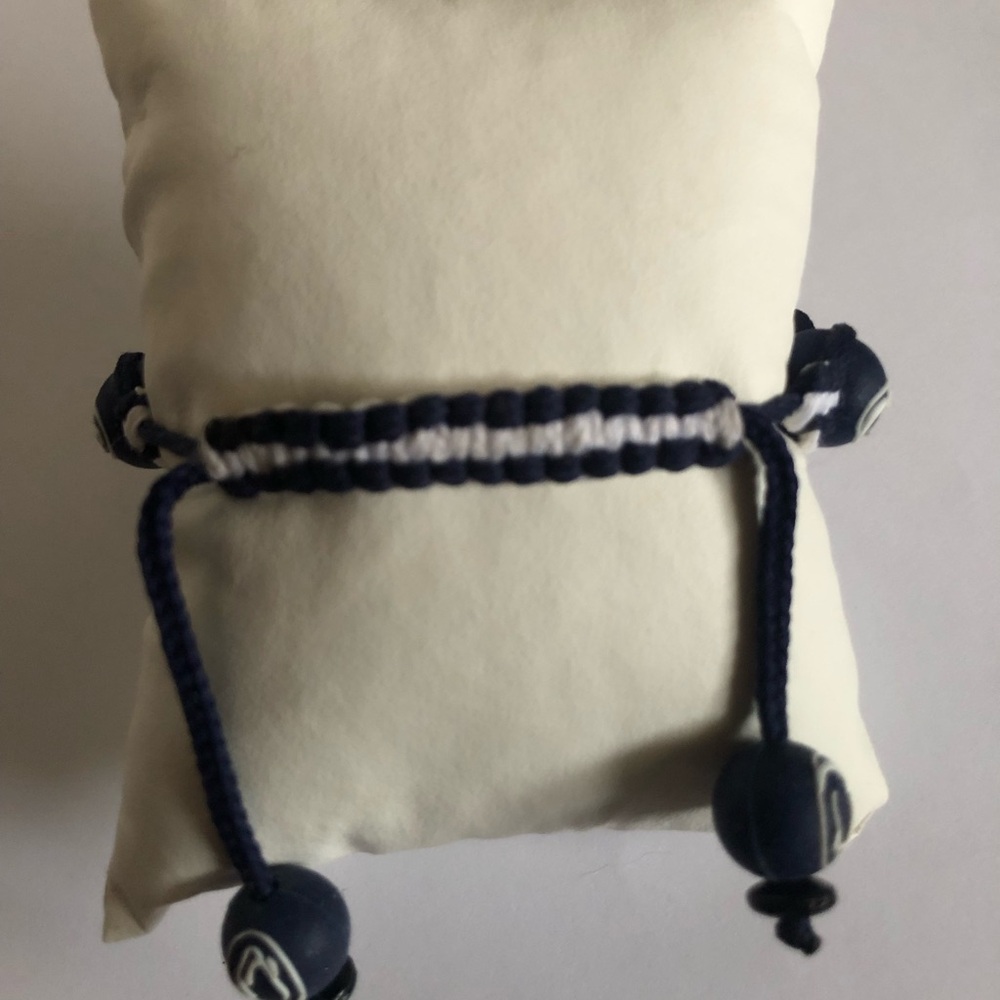 Penn State Navy and White Beaded Bracelet - Picture 3 of 5